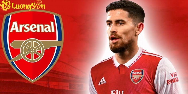 Arsenal giữ chân Jorginho