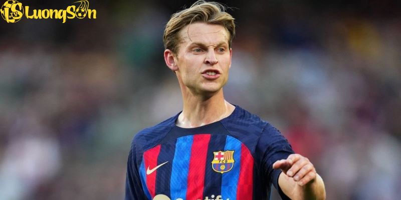 Frenkie De Jong là cái tên rất được quan tâm