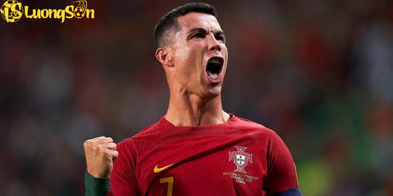 Ronaldo là chân sút ghi poker nhiều nhất